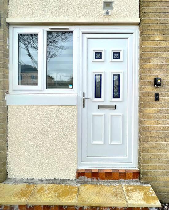 Quirky, Family Home In Glasgow Cardonald Esterno foto