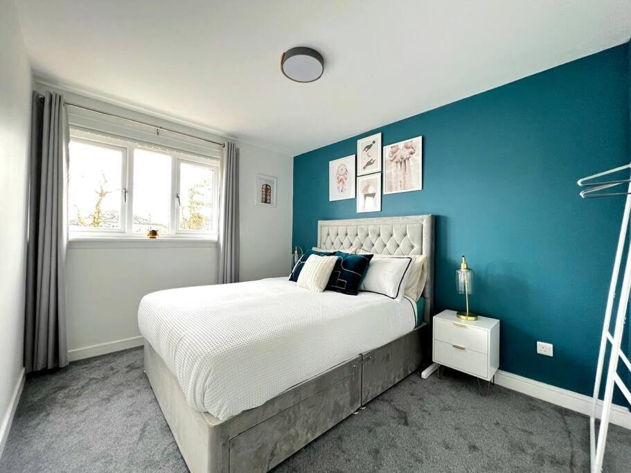 Quirky, Family Home In Glasgow Cardonald Esterno foto
